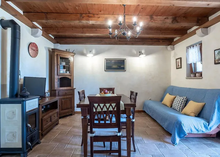 Ela Макарска